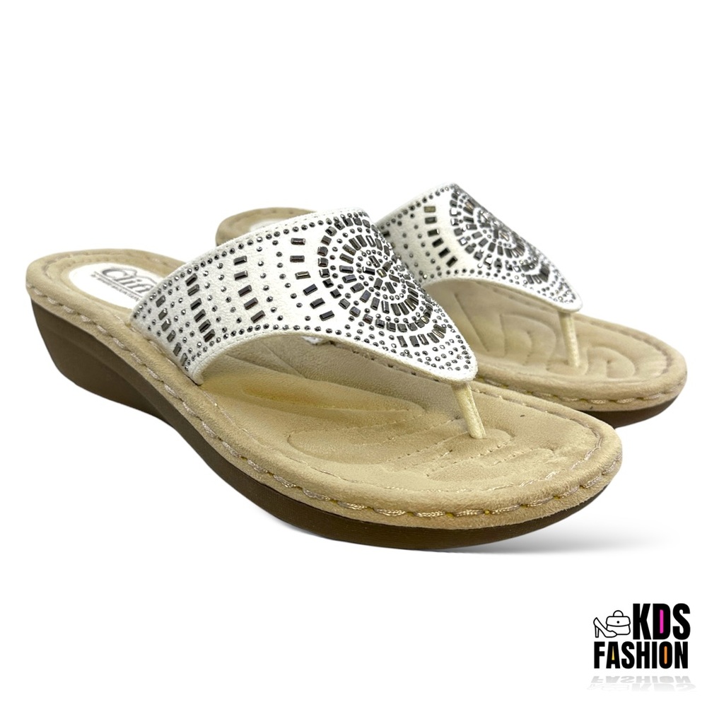 Cliffs by White Mountain Memory Foam “Cienna” Embellished Comfort Sandals 8
